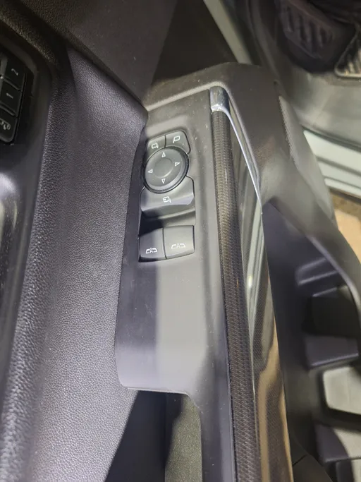 جي إم سي  سييرا AT4 2023 