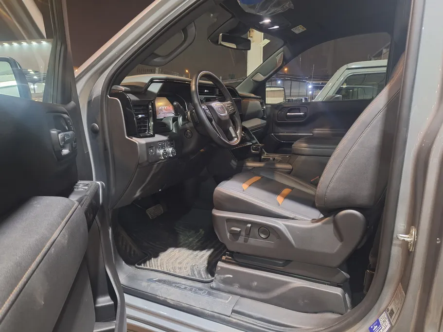 جي إم سي  سييرا AT4 2023 