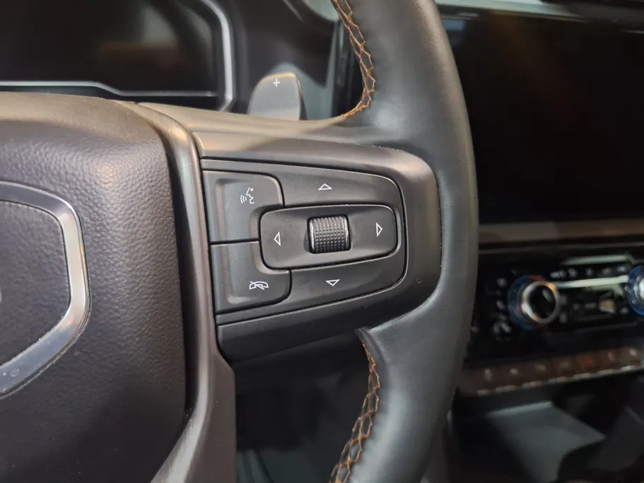 جي إم سي  سييرا AT4 2023 