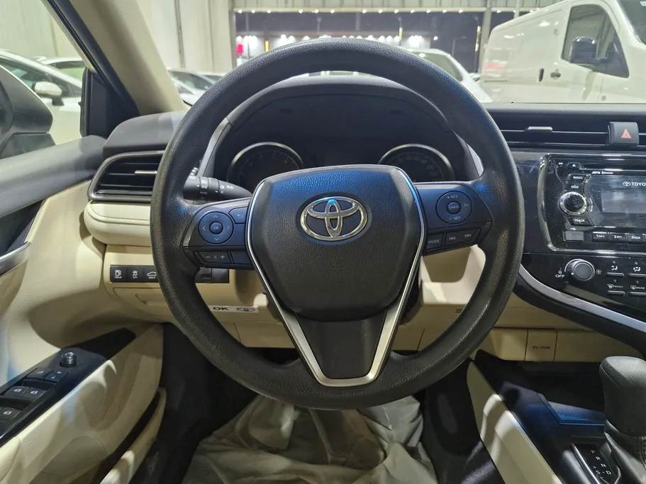 تويوتا كامري LE 2019 