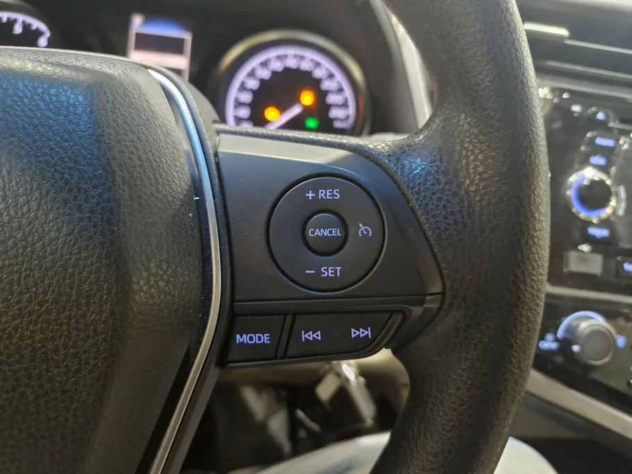 تويوتا كامري LE 2019 