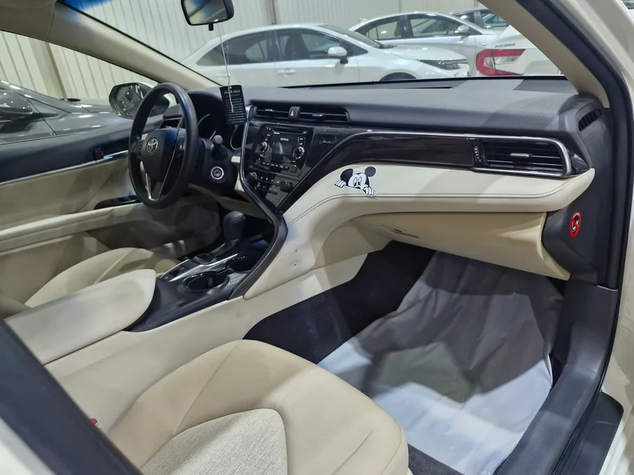 تويوتا كامري LE 2019 