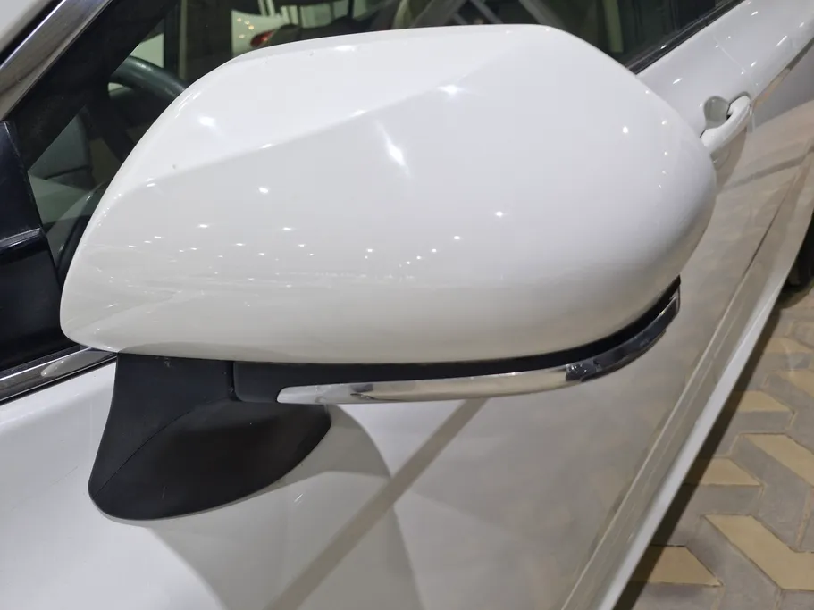 تويوتا كامري LE 2019 