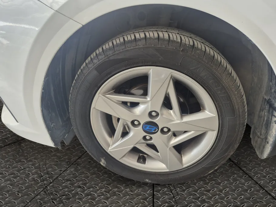 2024 Hyundai Accent Fleet 