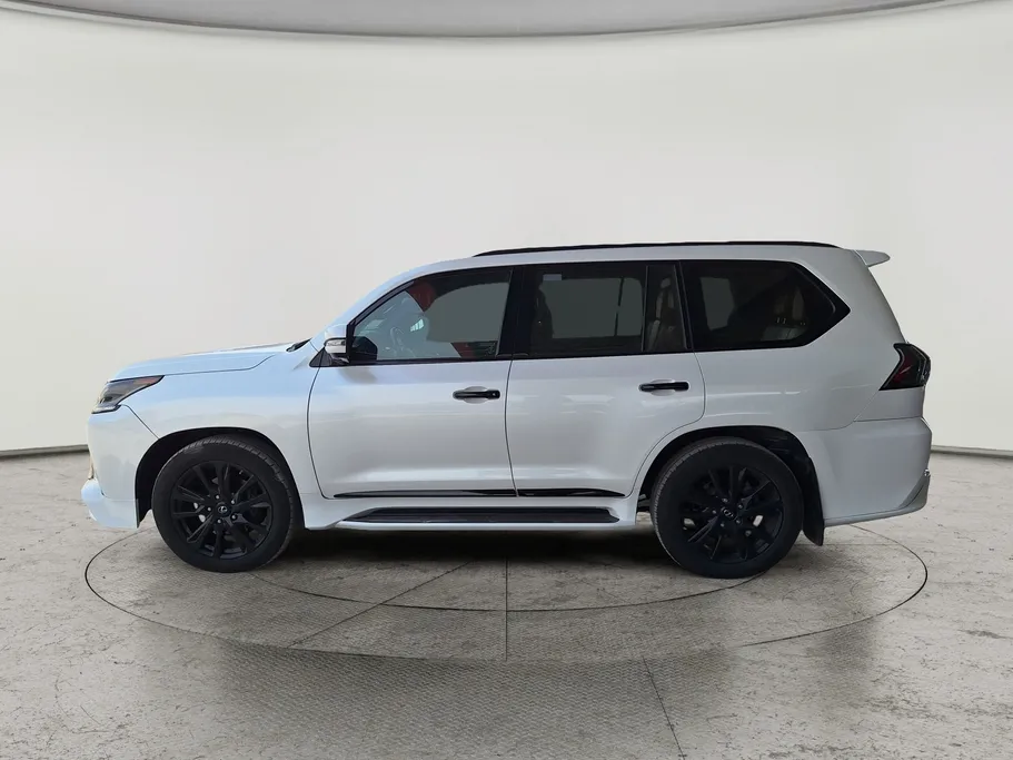 2019 Lexus LX 570 Black Ed. 