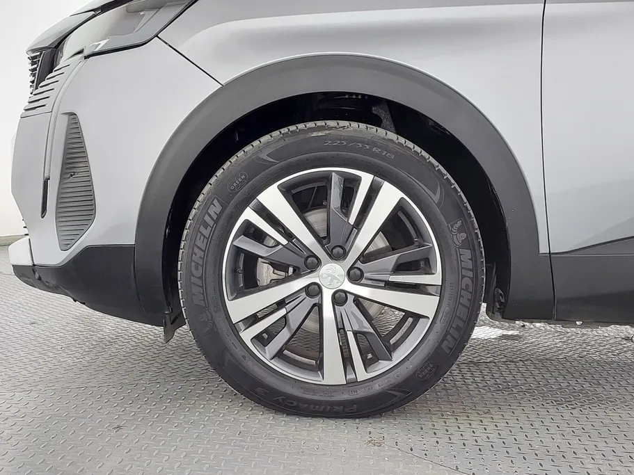 2025 Peugeot 3008 Active 