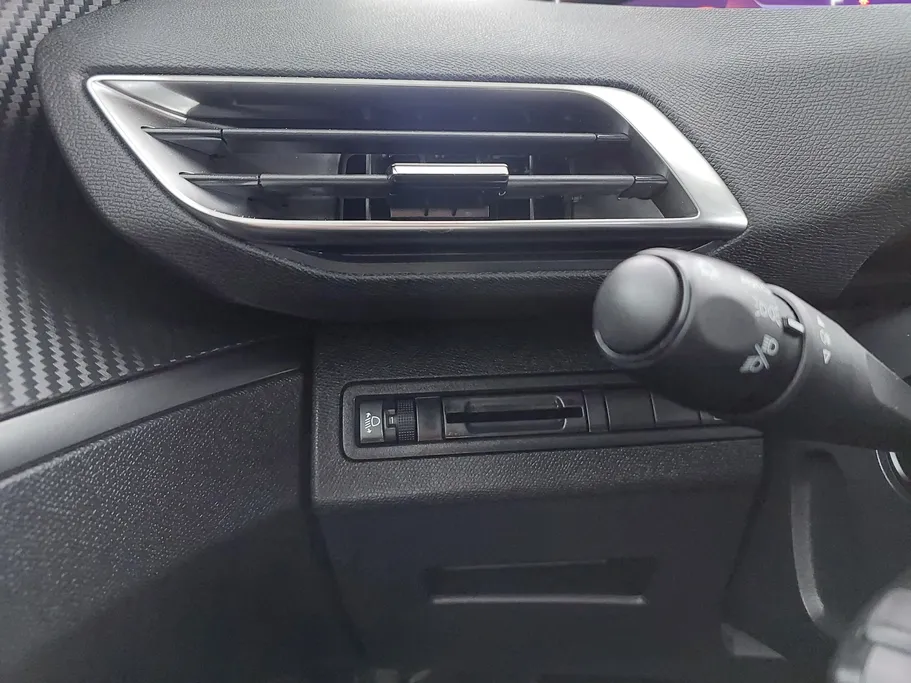2025 Peugeot 3008 Active 
