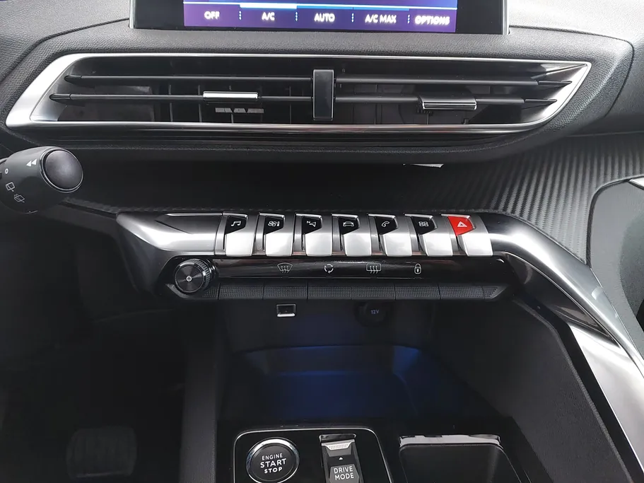2025 Peugeot 3008 Active 