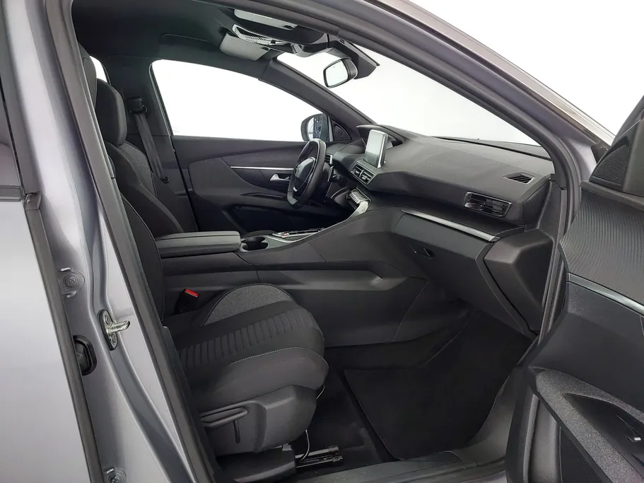 2025 Peugeot 3008 Active 