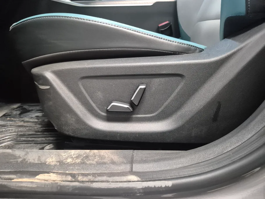 جيلي امجراند GF 2025 