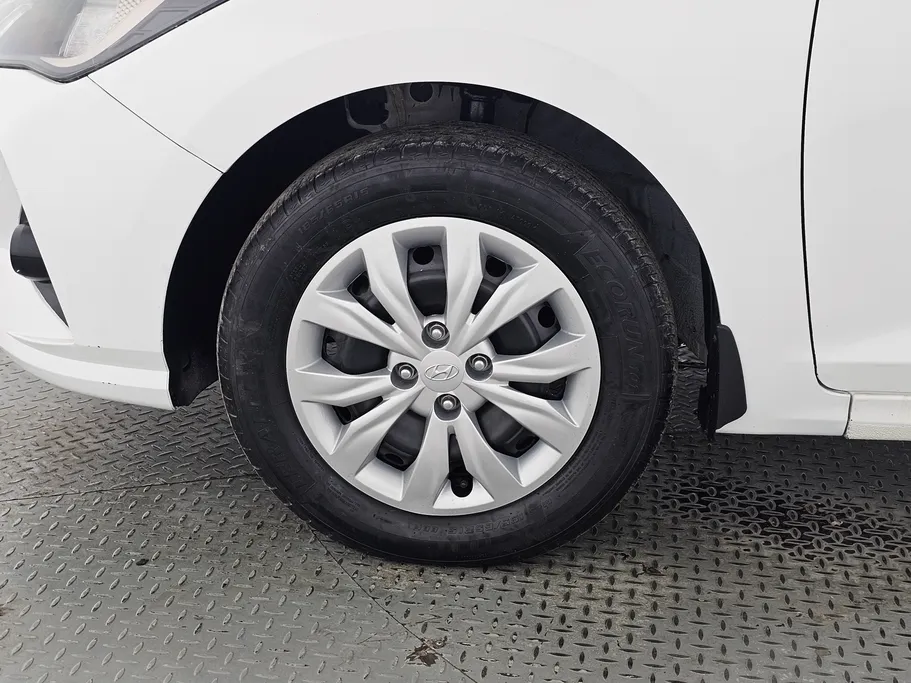 2023 Hyundai Accent Smart 