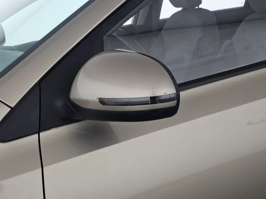 2023 Kia Pegas LX 
