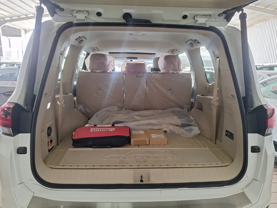 تويوتا لاندكروزر GXR4 2024 