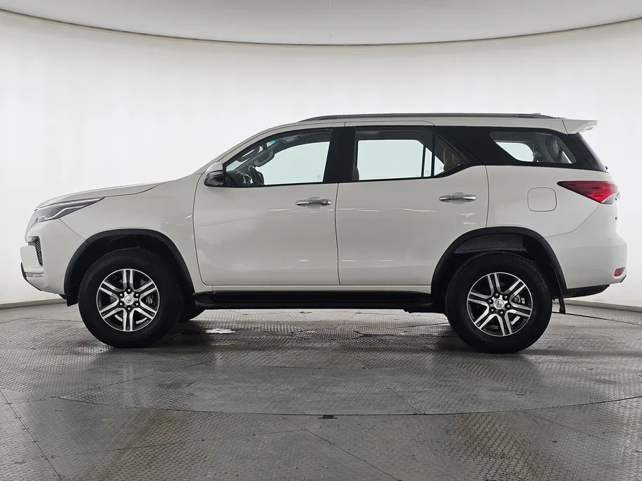2021 Toyota Fortuner VX 