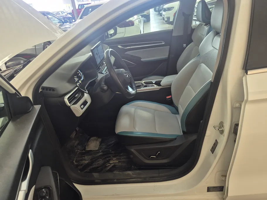 جيلي امجراند GF 2025 