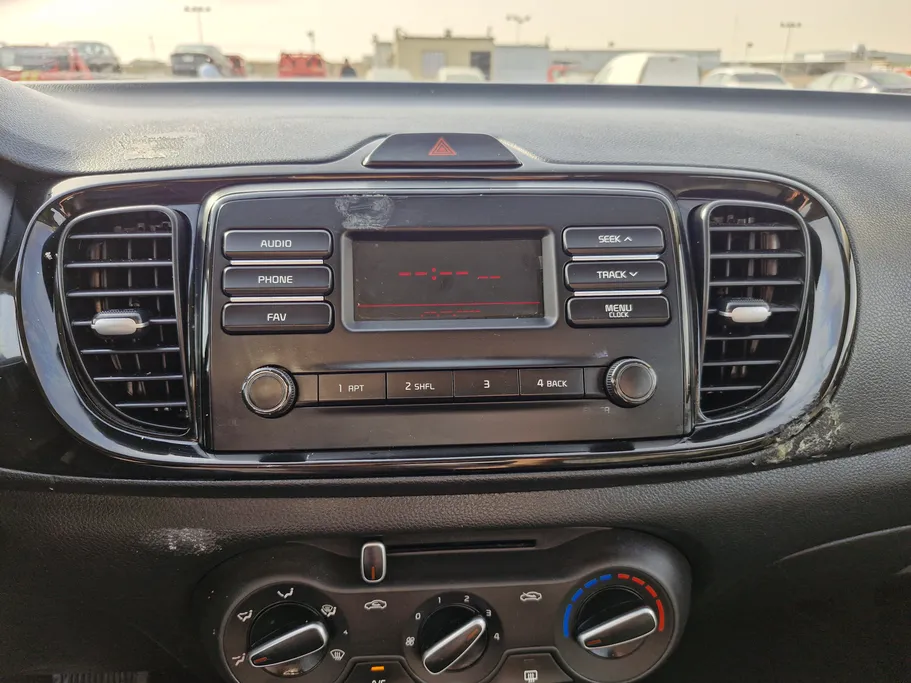 2023 Kia Pegas LX 