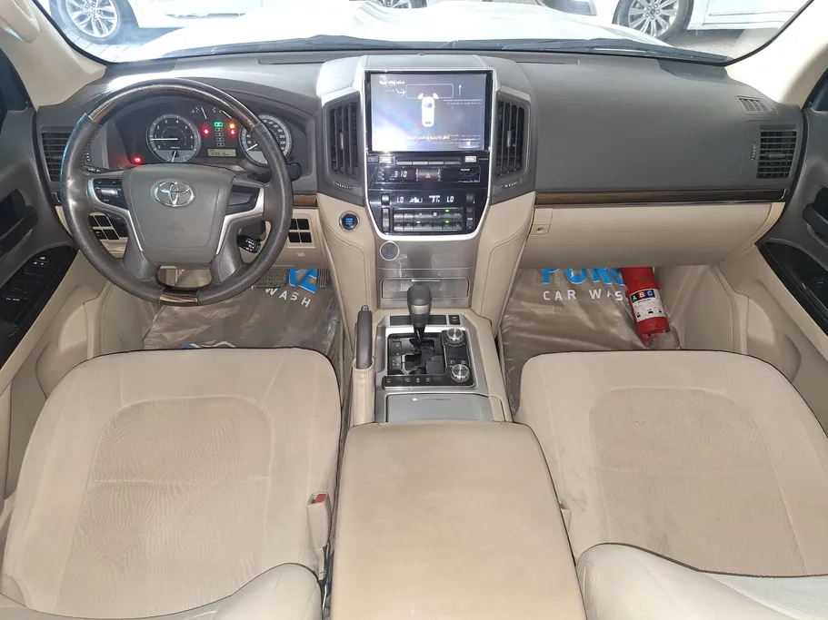 تويوتا لاندكروزر GXR3 2019 