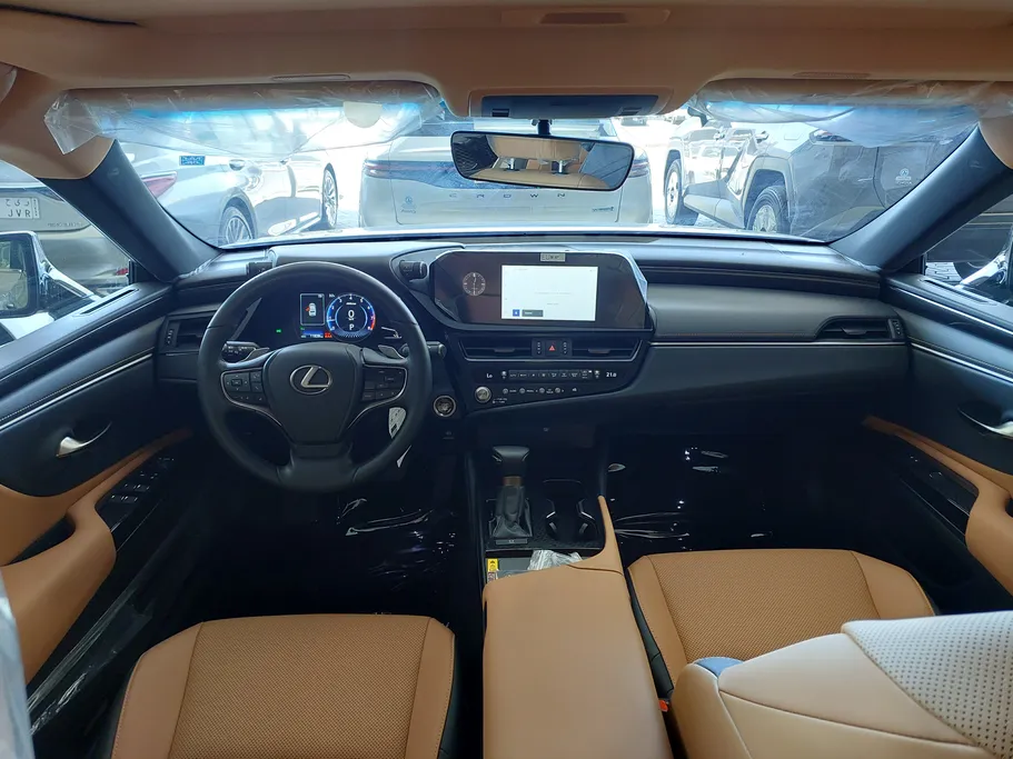 2025 Lexus ES 250 