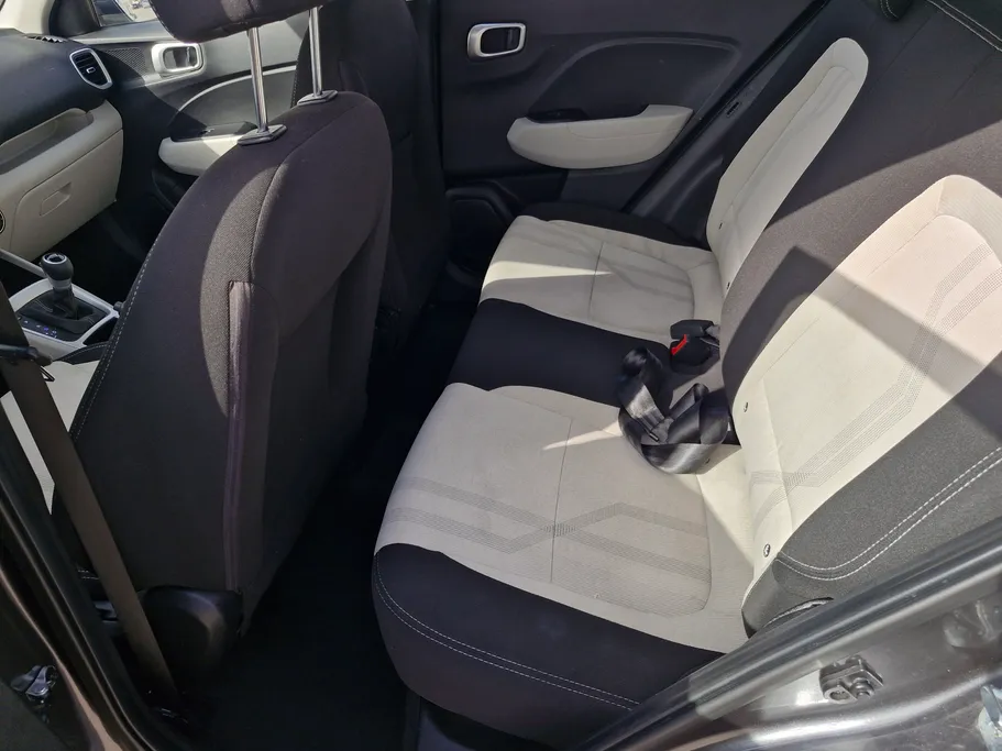 2025 Hyundai Venue Smart 