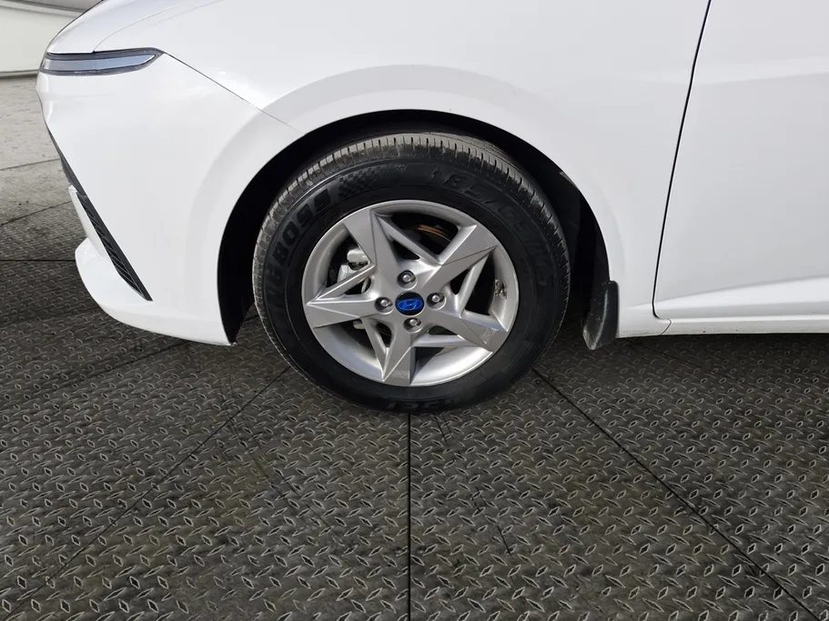 2024 Hyundai Accent Fleet 