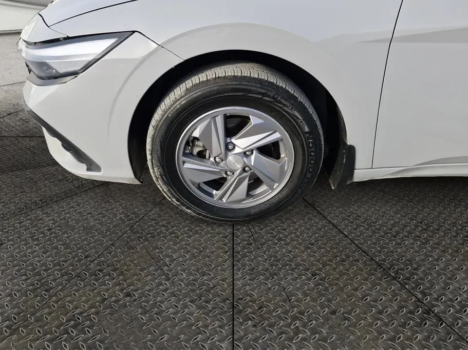 2024 هيونداي Elantra فلييت 