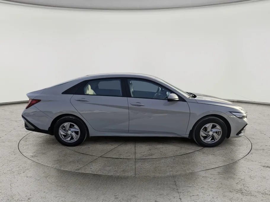 2024 هيونداي Elantra فلييت 
