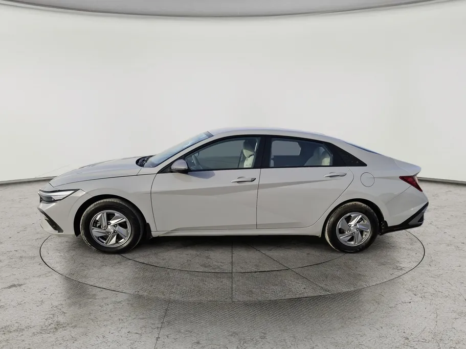 2024 هيونداي Elantra فلييت 