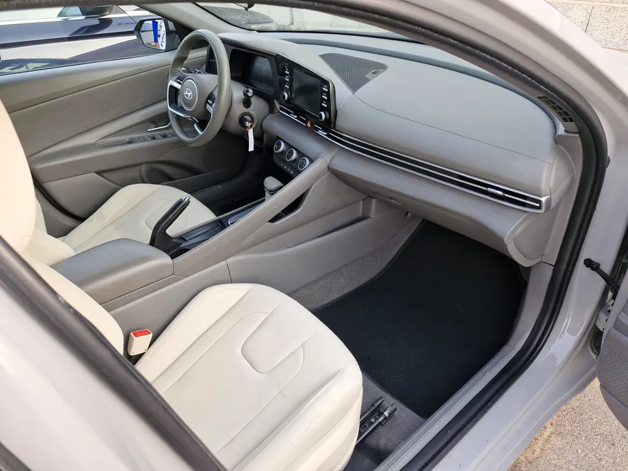 2024 هيونداي Elantra فلييت 