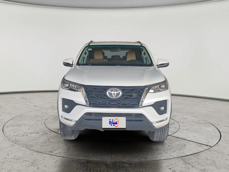 2023 Toyota Fortuner VX 