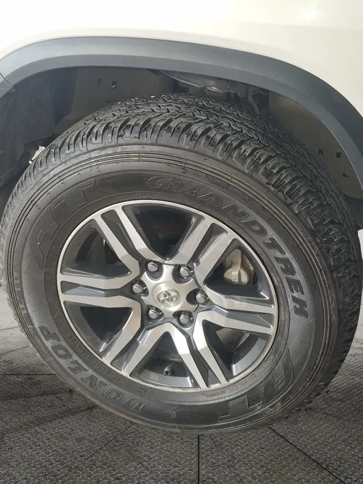 2023 Toyota Fortuner VX 