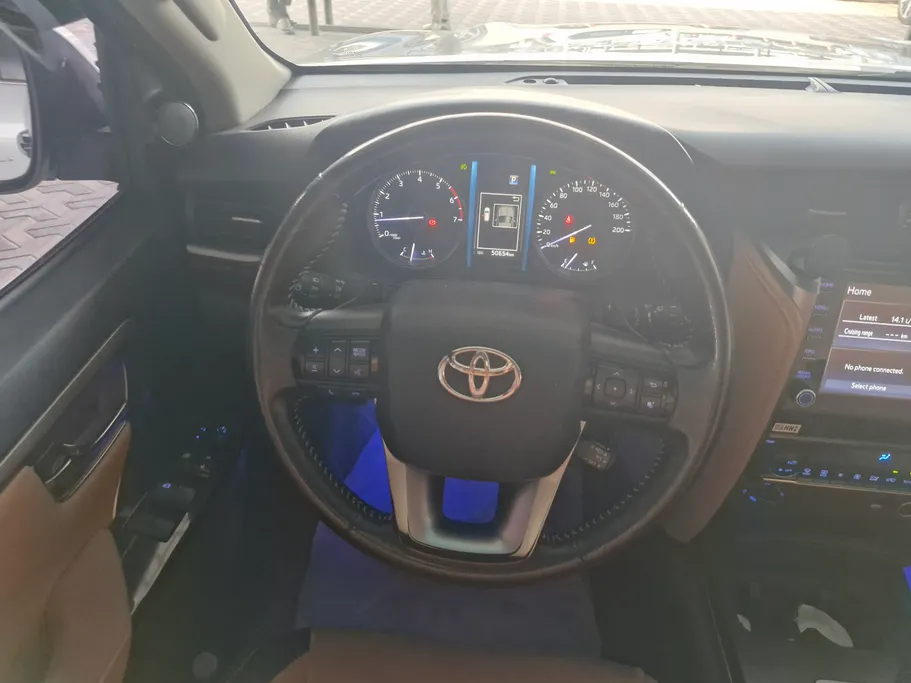 2023 Toyota Fortuner VX 