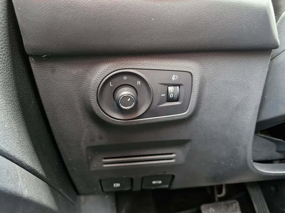 2023 MG ZS STD 