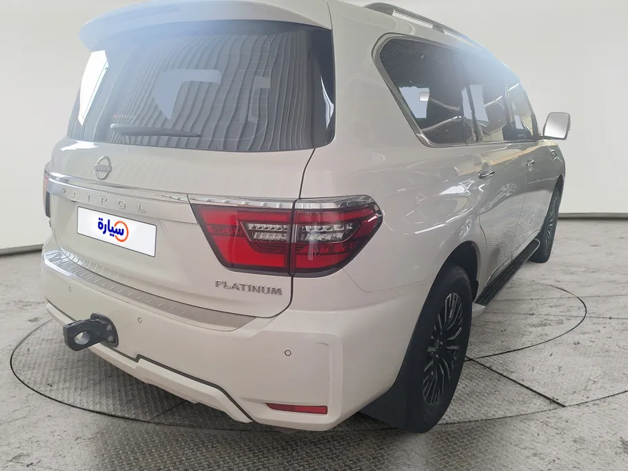 2023 Nissan Patrol Platinum 