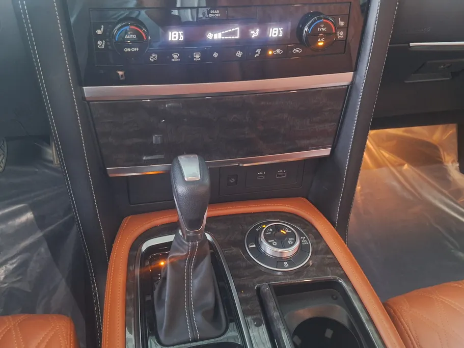 2023 Nissan Patrol Platinum 