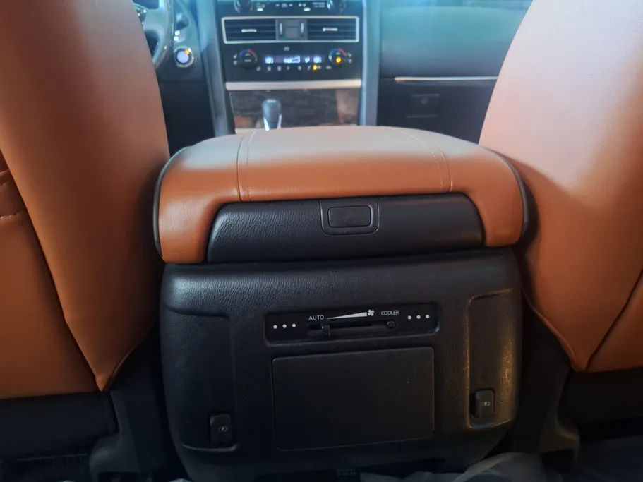 2023 Nissan Patrol Platinum 
