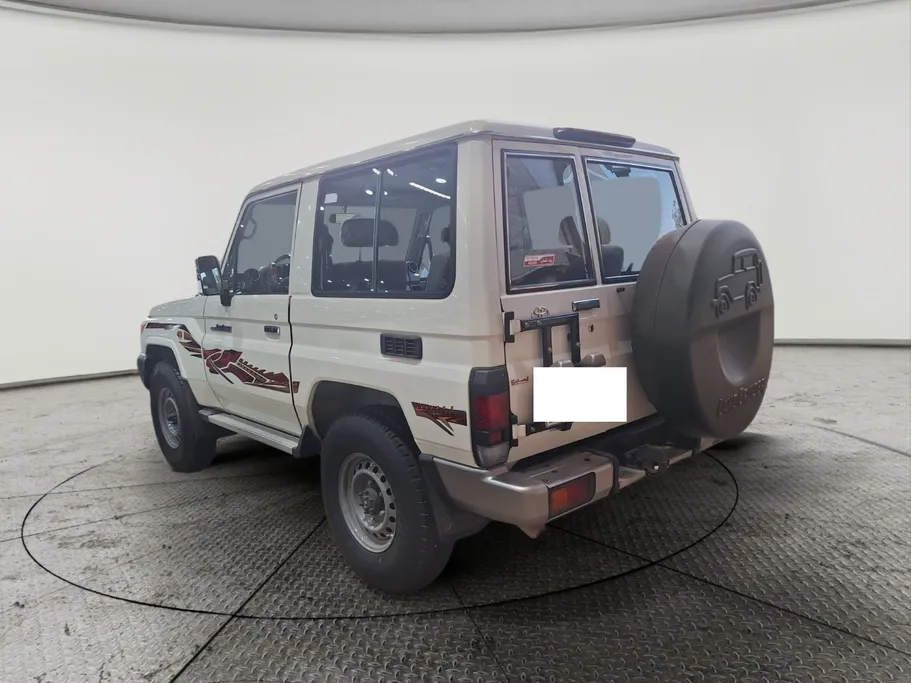 2023 Toyota LAND CRUISER 70 LX 