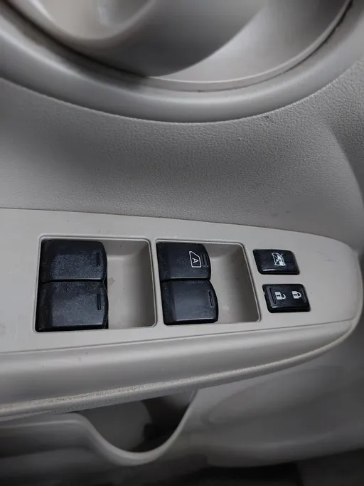 2023 Nissan Sunny SV Comfort 