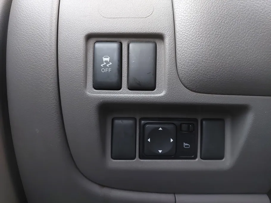 2023 Nissan Sunny SV Comfort 