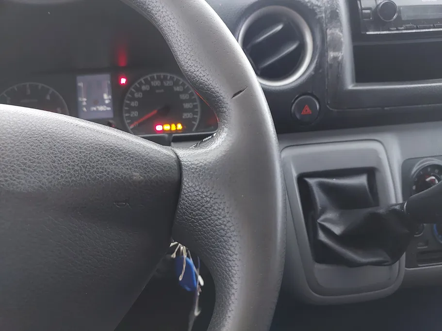 نيسان باص اورفان NV350 2021 