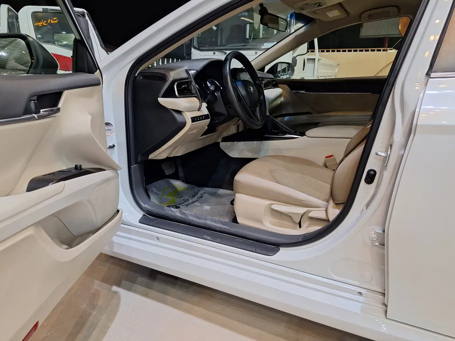 2022 Toyota Camry  LE 