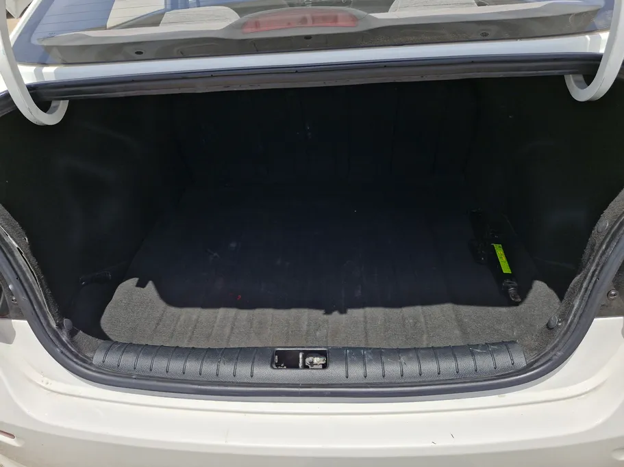 2023 Kia Pegas LX 