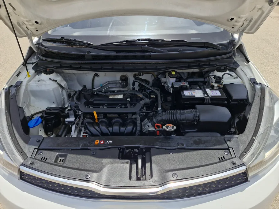2023 Kia Pegas LX 