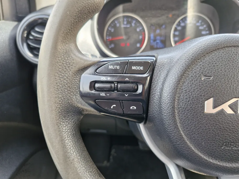 2023 Kia Pegas LX 