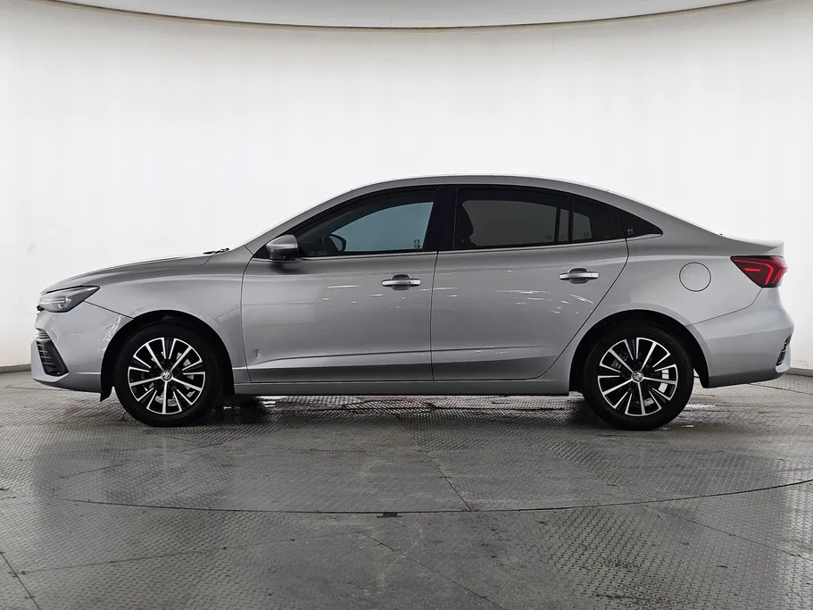 2025 MG 5 LUX 