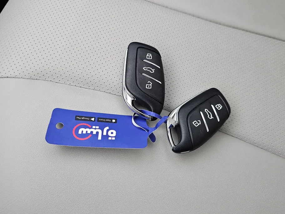 2025 MG 5 LUX 