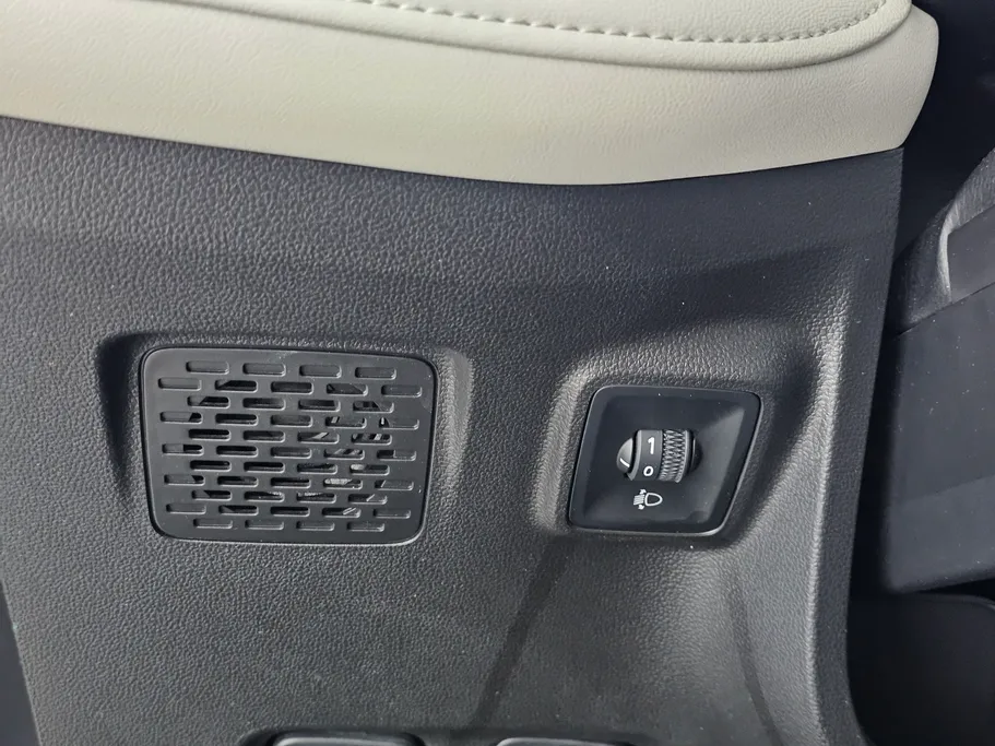 2025 MG 5 LUX 
