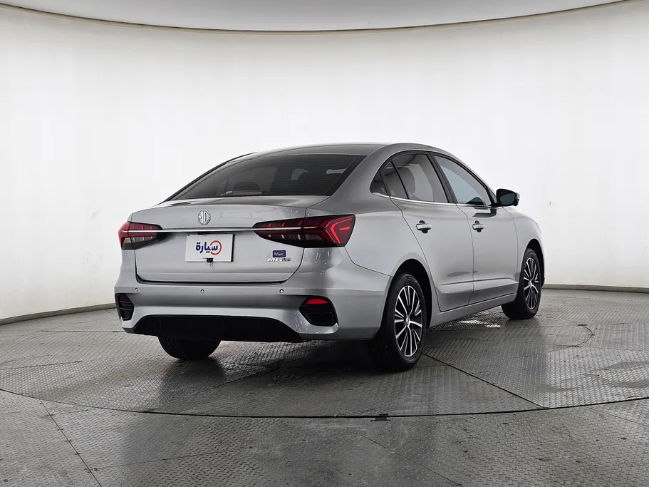 2025 MG 5 LUX 
