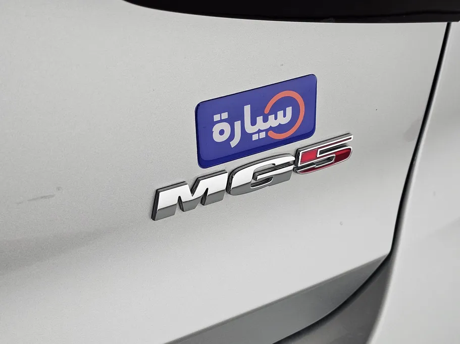 2025 MG 5 LUX 