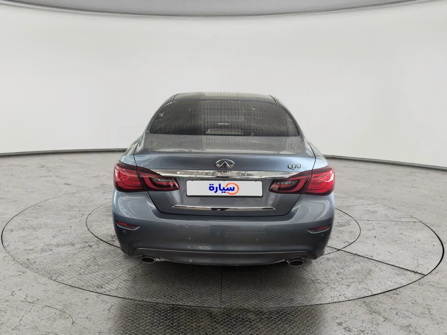2020 Infiniti Q 70 