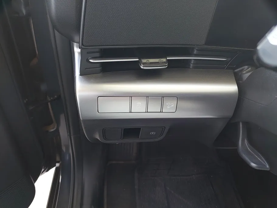 2024 Hyundai Kona SMART 